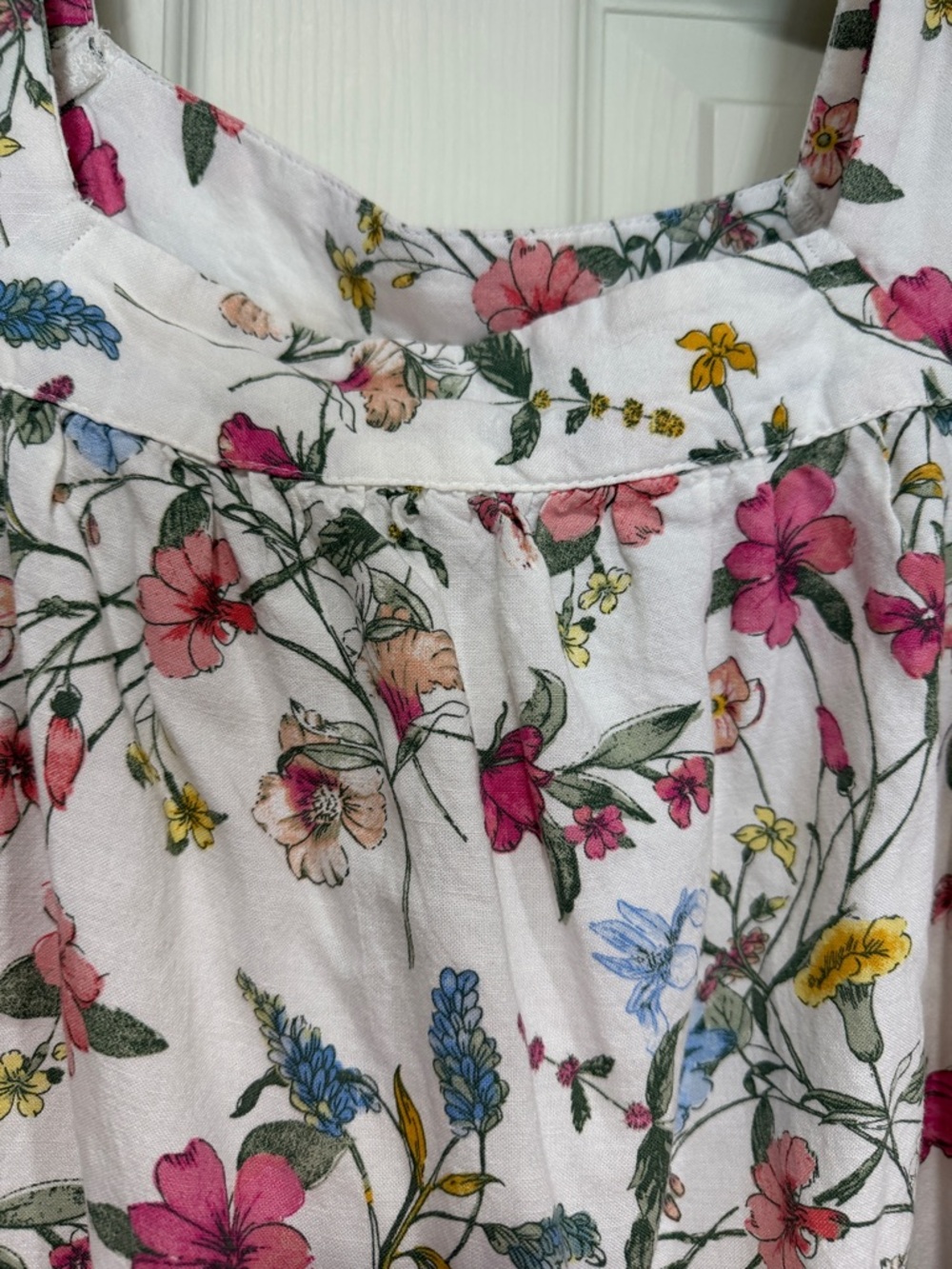St. John's Bay White Floral Square-Neck Blouse with Flutter Sleeves - Picture 4 of 5